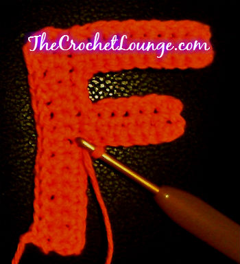 Capital Letter F - Free Crochet Alphabet Pattern